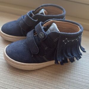 Mayoral sneakers size 21